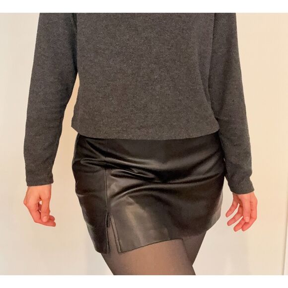 Stradivarius Faux Leather Mini Skirt with Built-in Shorts – Size M - Picture 1 of 4